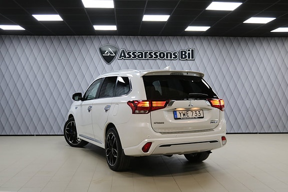 Mitsubishi Outlander 16 of 24