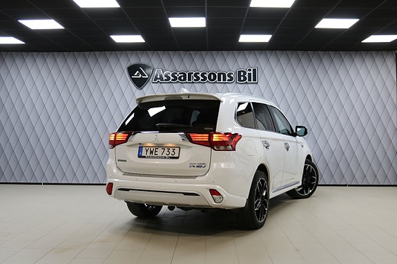 Mitsubishi Outlander 18 of 24
