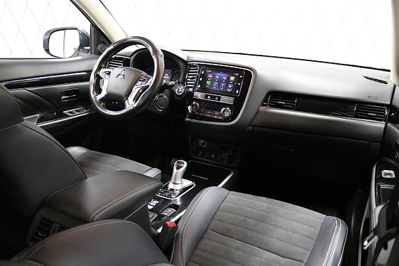 Mitsubishi Outlander 9 of 24