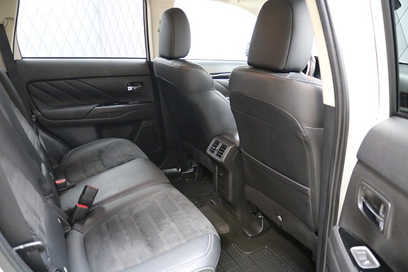 Mitsubishi Outlander 22 of 24