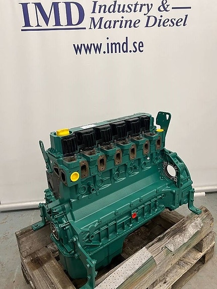 Volvo Penta D6J LONGBLOCK 2 of 3