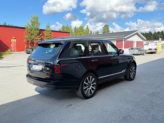 Land Rover Range Rover 4 of 27