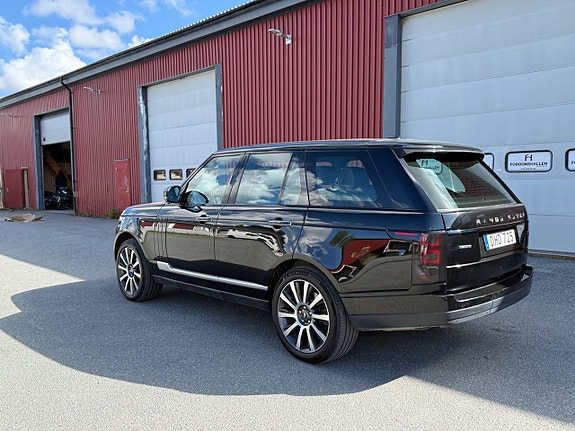 Land Rover Range Rover 8 of 27