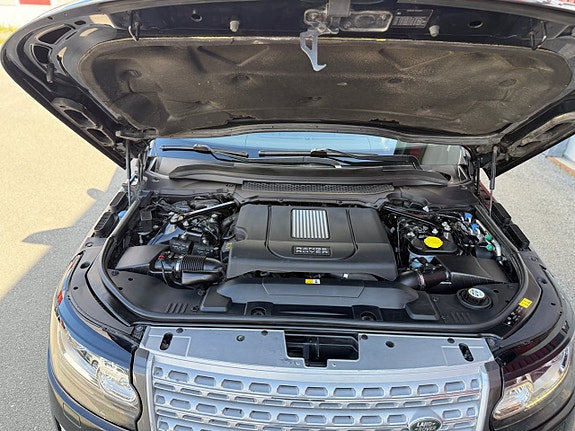Land Rover Range Rover 24 of 27