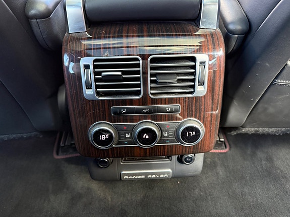 Land Rover Range Rover 21 of 27