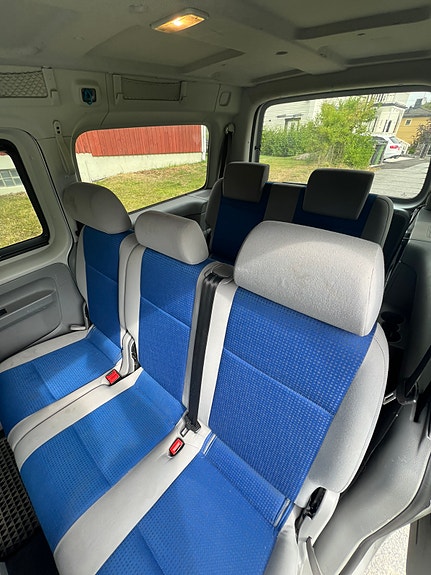 Volkswagen Caddy Maxi 7 of 16