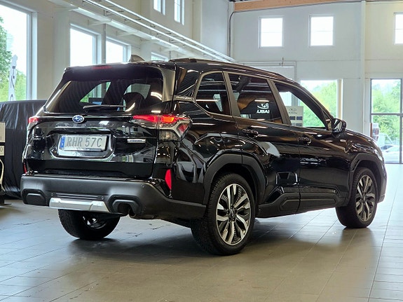 Subaru Forester 3 of 20