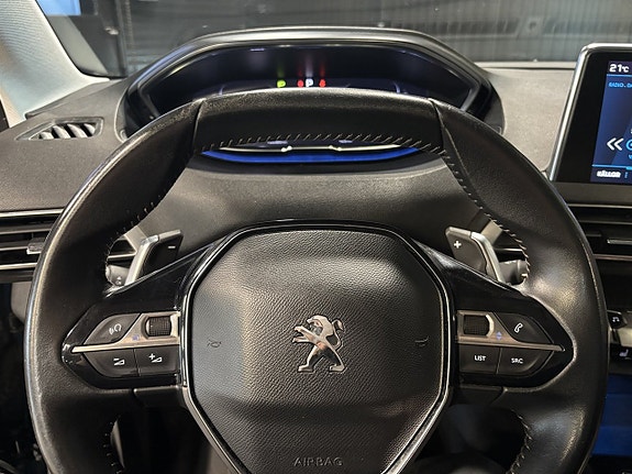 Peugeot 3008 7 of 19