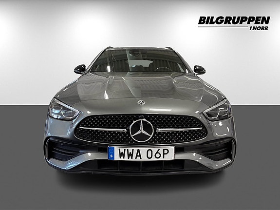 Mercedes-Benz C300 2 of 16