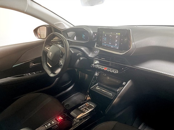 Peugeot e-208 12 of 16