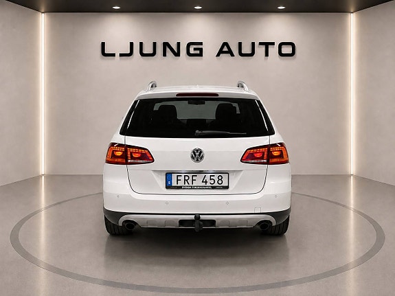 Volkswagen Passat Alltrack 7 of 19