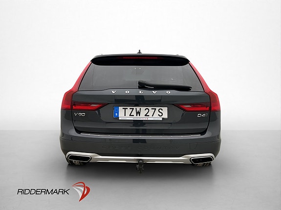 Volvo V90 Cross Country 7 of 30