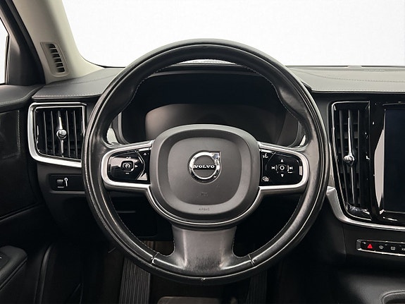 Volvo V90 Cross Country 15 of 30