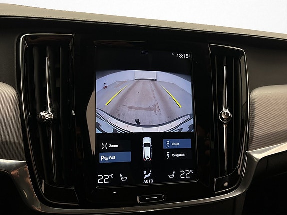 Volvo V90 Cross Country 20 of 30