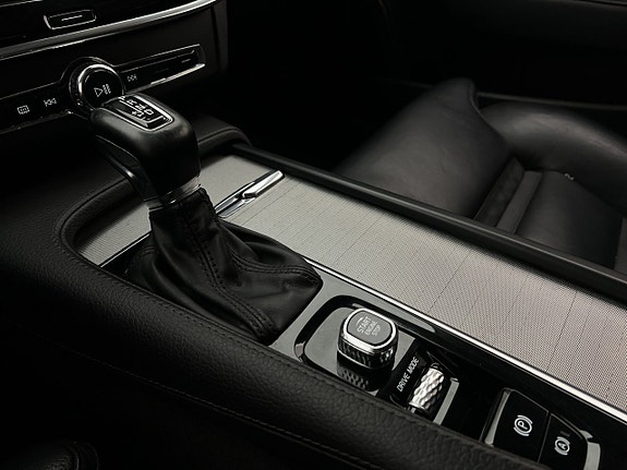 Volvo V90 Cross Country 29 of 30