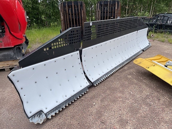 PistenBully 600 E+ (828) Pistmaskin / Pistmaskiner 12 of 16