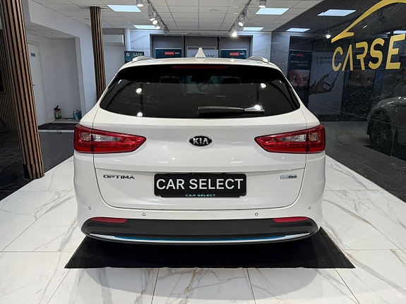 Kia Optima 4 of 30
