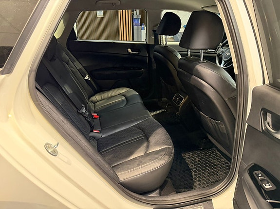 Kia Optima 20 of 30