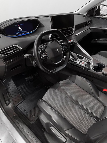 Peugeot 3008 10 of 18