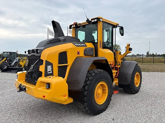 Volvo L 70 H 2 of 6