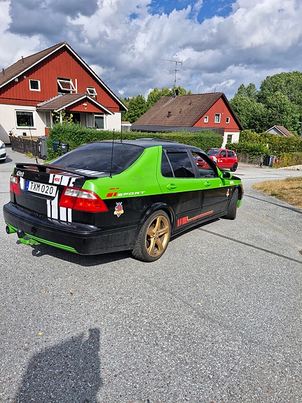 Saab 9-5 2 of 4