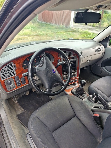Saab 9-5 3 of 4