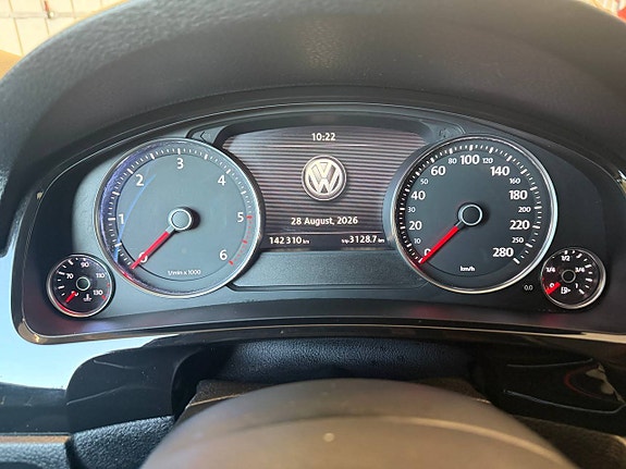 Volkswagen Touareg 10 of 11