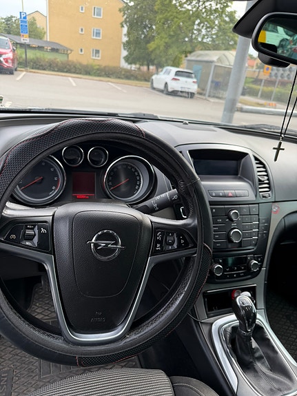 Opel Insignia 4 of 6