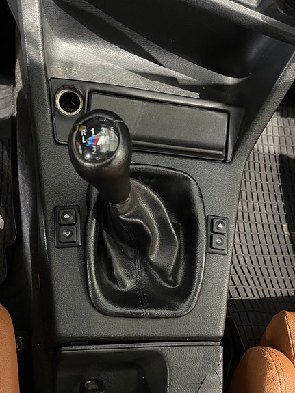 BMW 325i 13 of 20