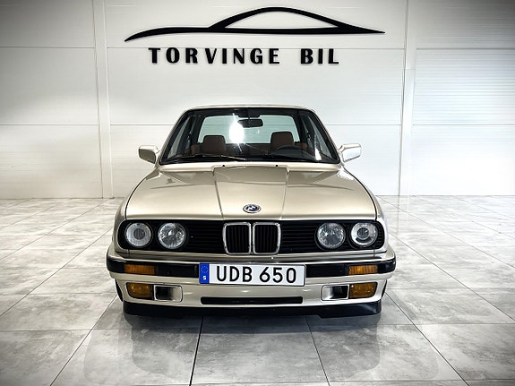 BMW 325i 4 of 20
