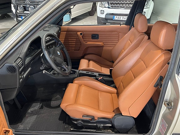 BMW 325i 8 of 20