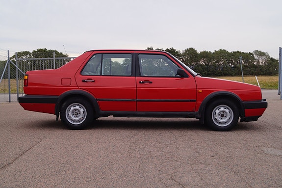 Volkswagen Jetta 9 of 19