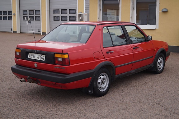 Volkswagen Jetta 4 of 19
