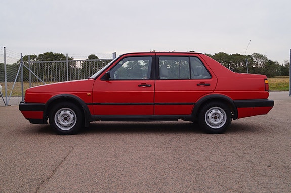 Volkswagen Jetta 8 of 19