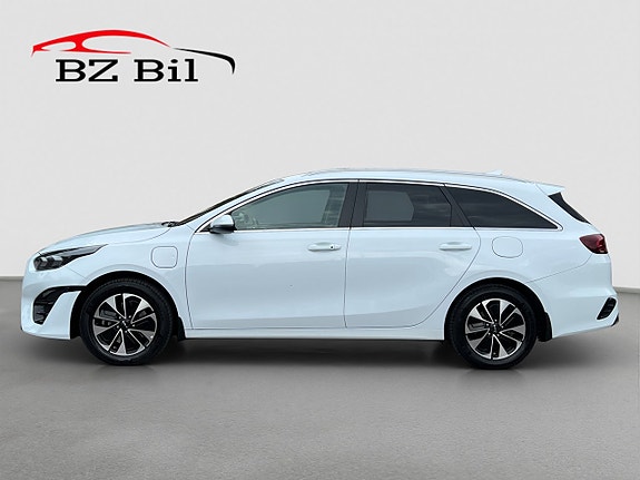 Kia Ceed 2 of 26