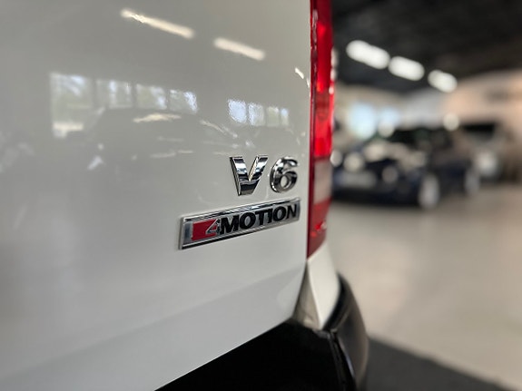 Volkswagen Amarok 11 of 19
