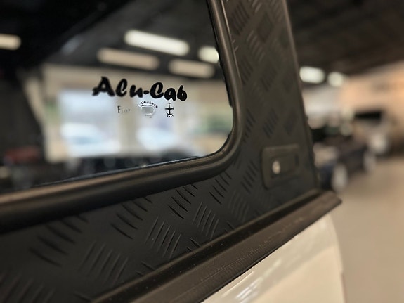 Volkswagen Amarok 9 of 19