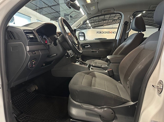 Volkswagen Amarok 12 of 19