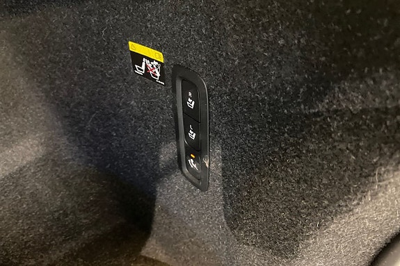 Volvo XC40 21 of 23