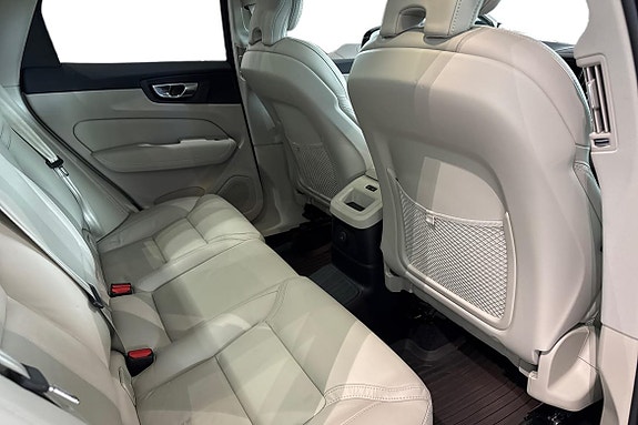 Volvo XC60 9 of 30
