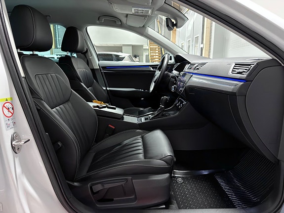 Skoda Superb 27 of 30