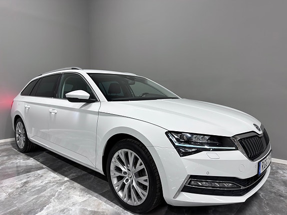 Skoda Superb 10 of 30
