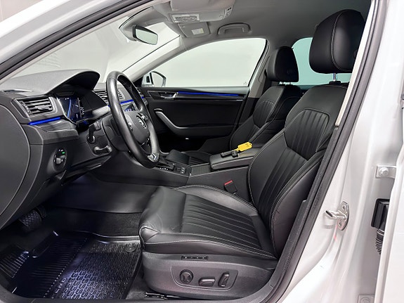 Skoda Superb 14 of 30