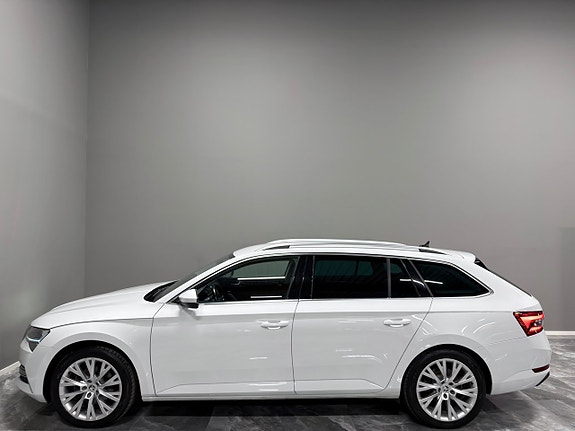 Skoda Superb 5 of 30