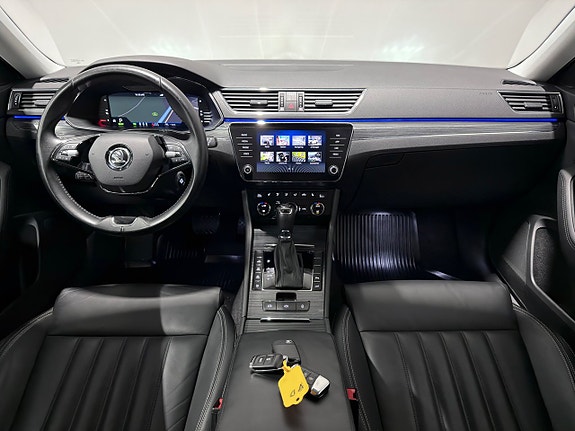 Skoda Superb 17 of 30