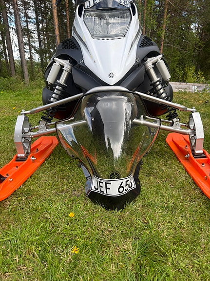 Yamaha FX Nytro XTX 7 of 11