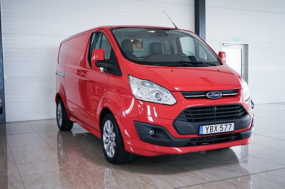 Ford Transit Custom 2 of 30