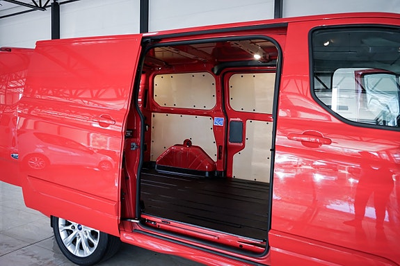 Ford Transit Custom 26 of 30