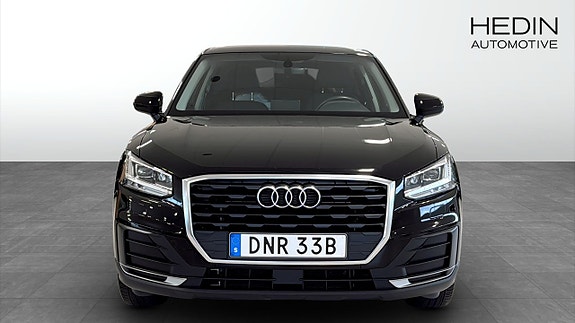 Audi Q2 8 of 12