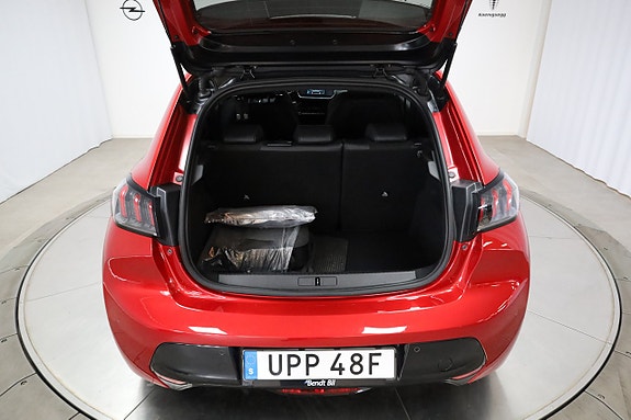 Peugeot e-208 10 of 24